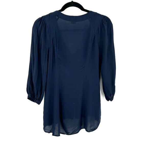 ANTHROPOLOGIE Vanessa Virginia Navy Blue Button Up Lightweight Blouse Size 2 - Picture 2 of 8